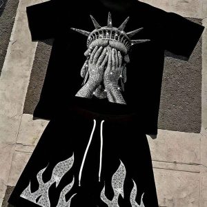 [Tee] Crew Neck 180g Pure Cotton Short-Sleeved T-Shirt And Shorts Set. The T-Shirt Features A Street-Style Graphic And Letter Design.